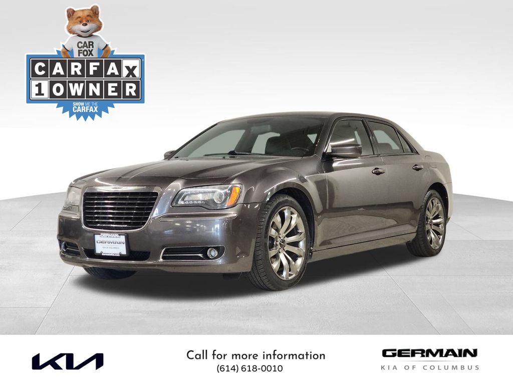 2014 Chrysler 300 S's photo