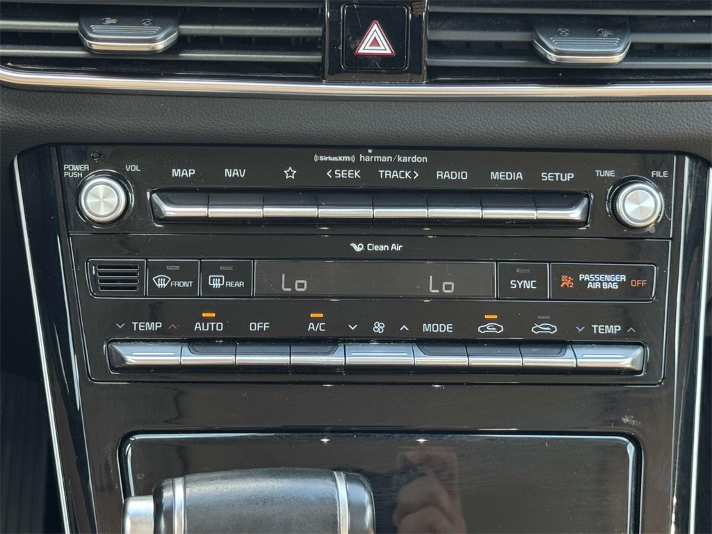 2020 Kia Cadenza Limited photo 16