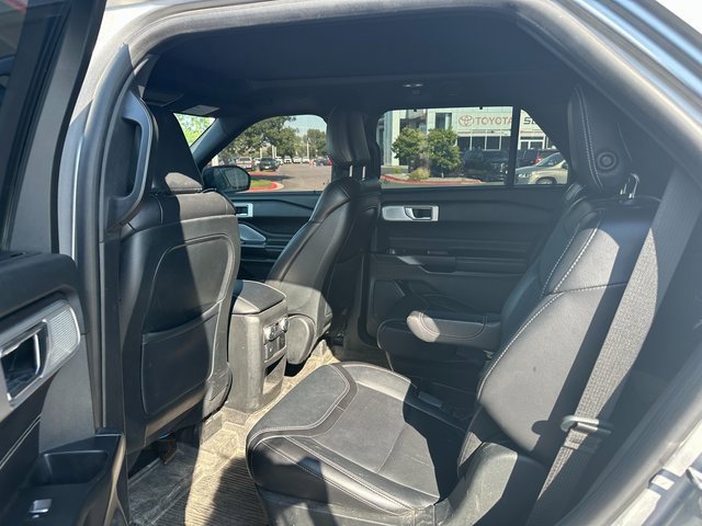 2020 Ford Explorer ST photo 4