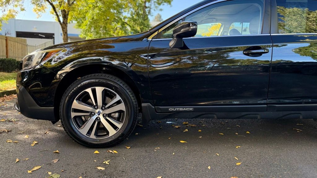 2018 Subaru Outback 2.5i photo 3