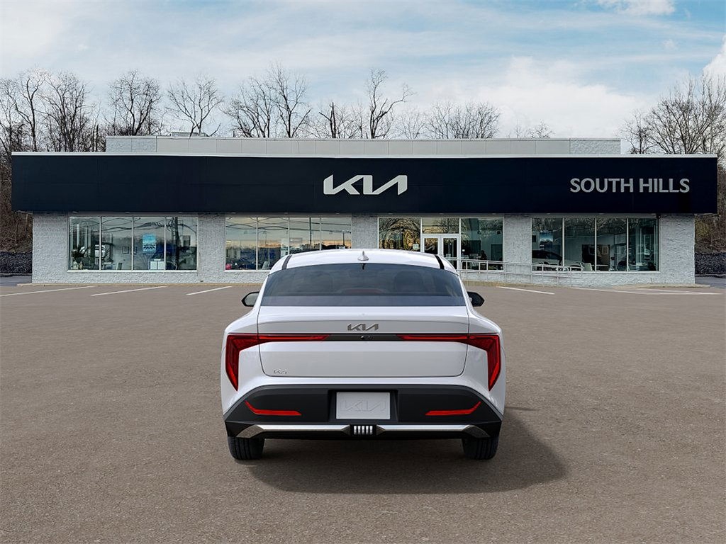 2025 Kia K4 LXS photo 4