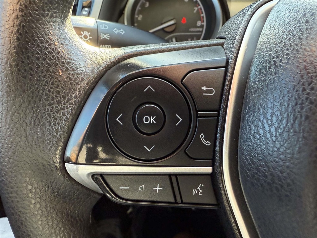 2021 Toyota Camry LE photo 20