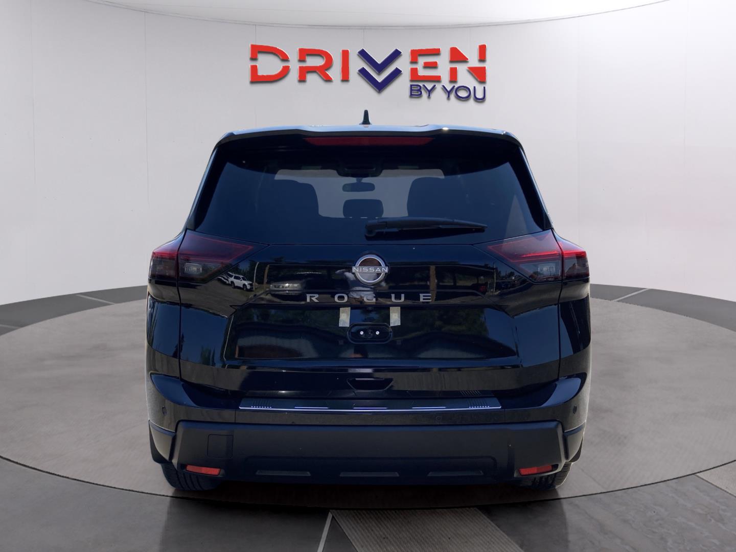 2026 Nissan Rogue SV photo 4