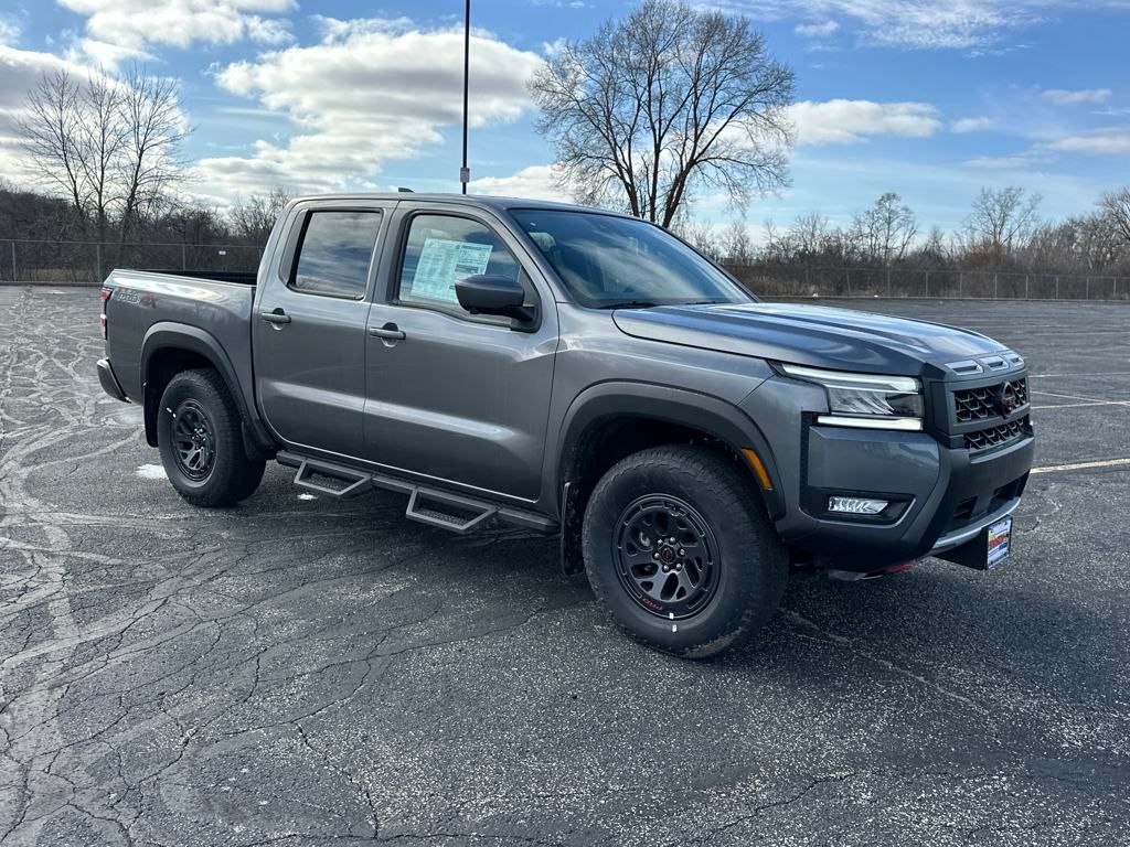 2025 Nissan Frontier PRO-4X photo 7