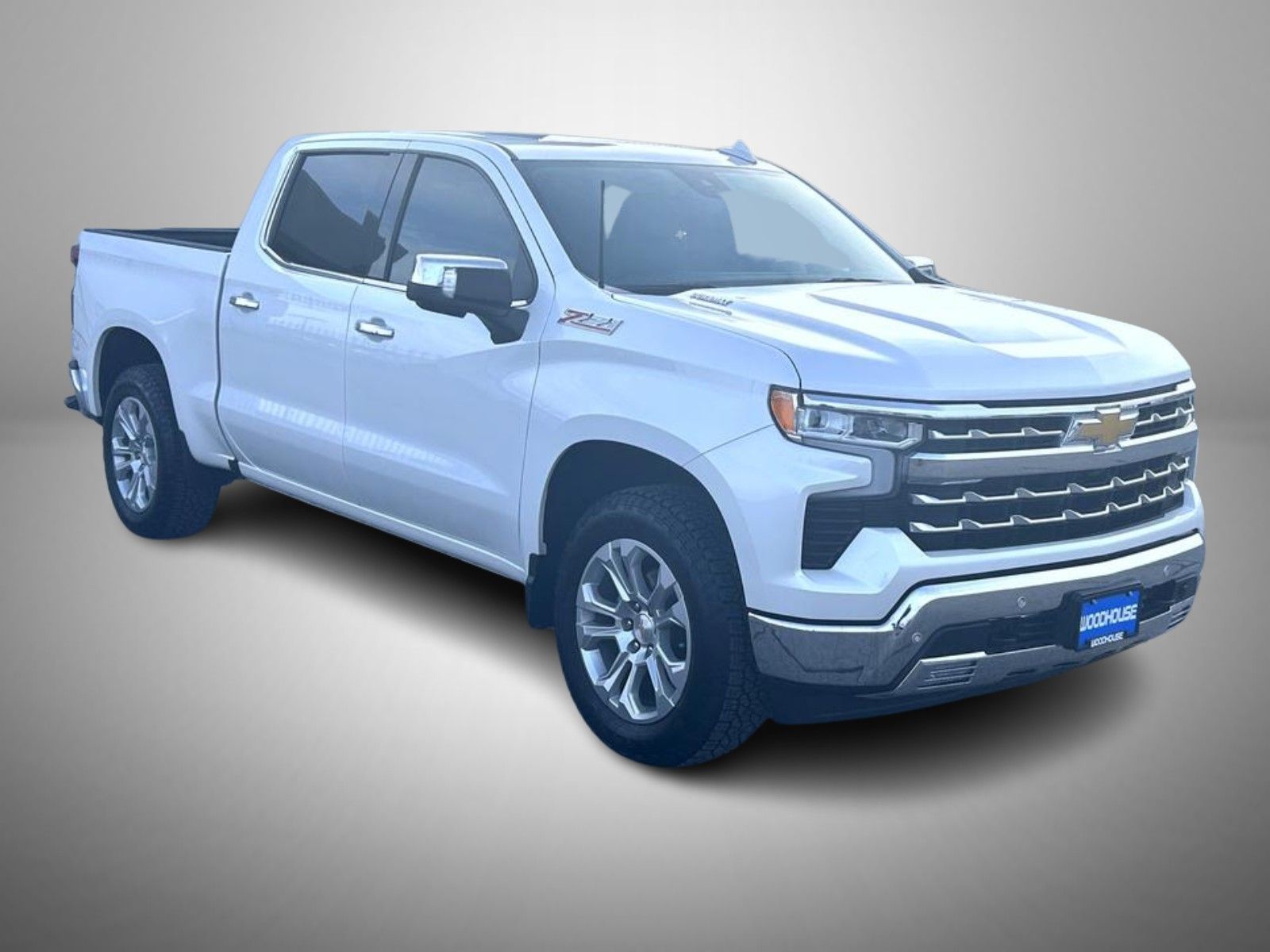 2025 Chevrolet Silverado 1500 LTZ photo 3