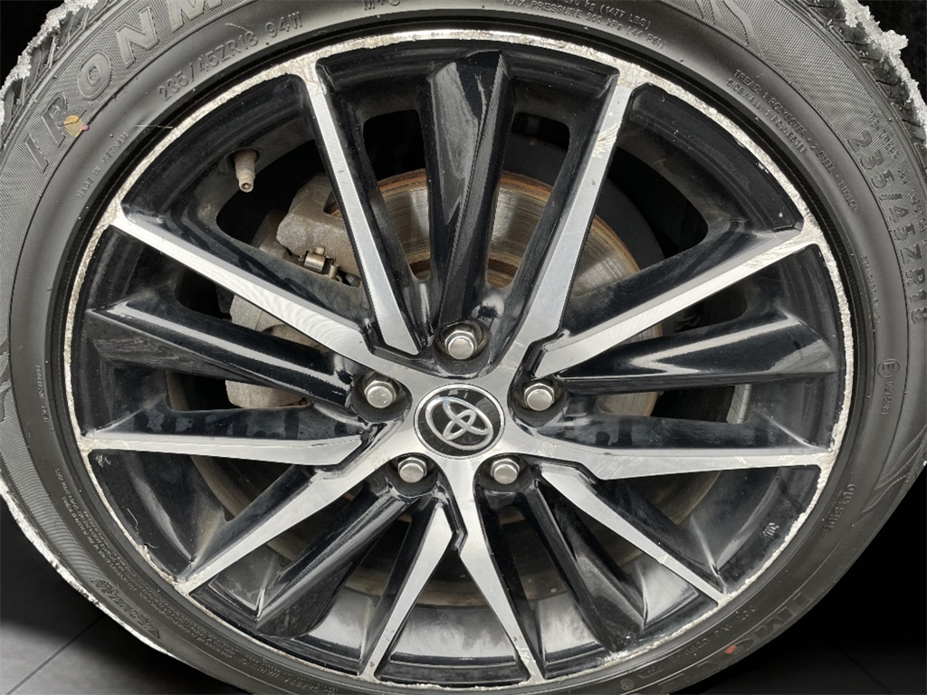 2022 Toyota Camry SE photo 25