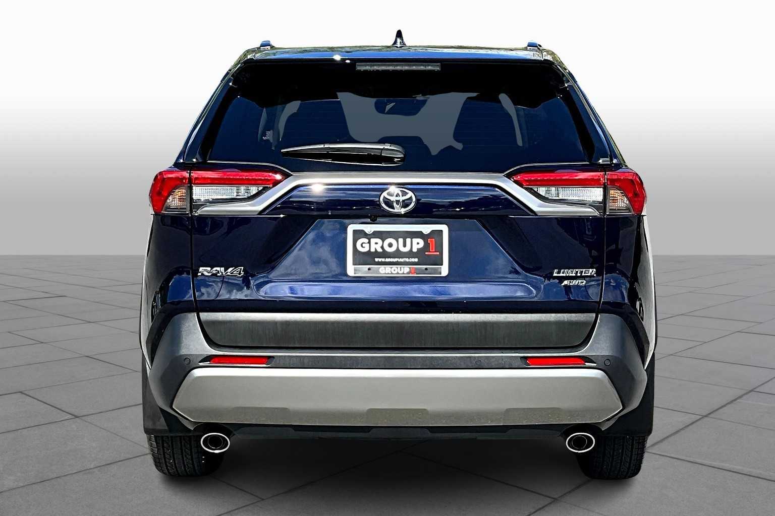 2023 Toyota RAV4 Limited photo 4