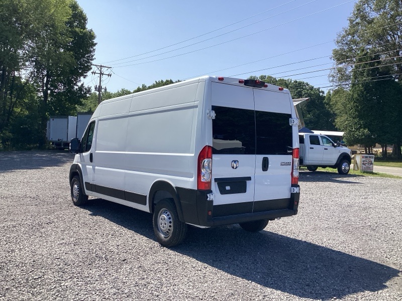 2024 Ram ProMaster 2500 photo 2