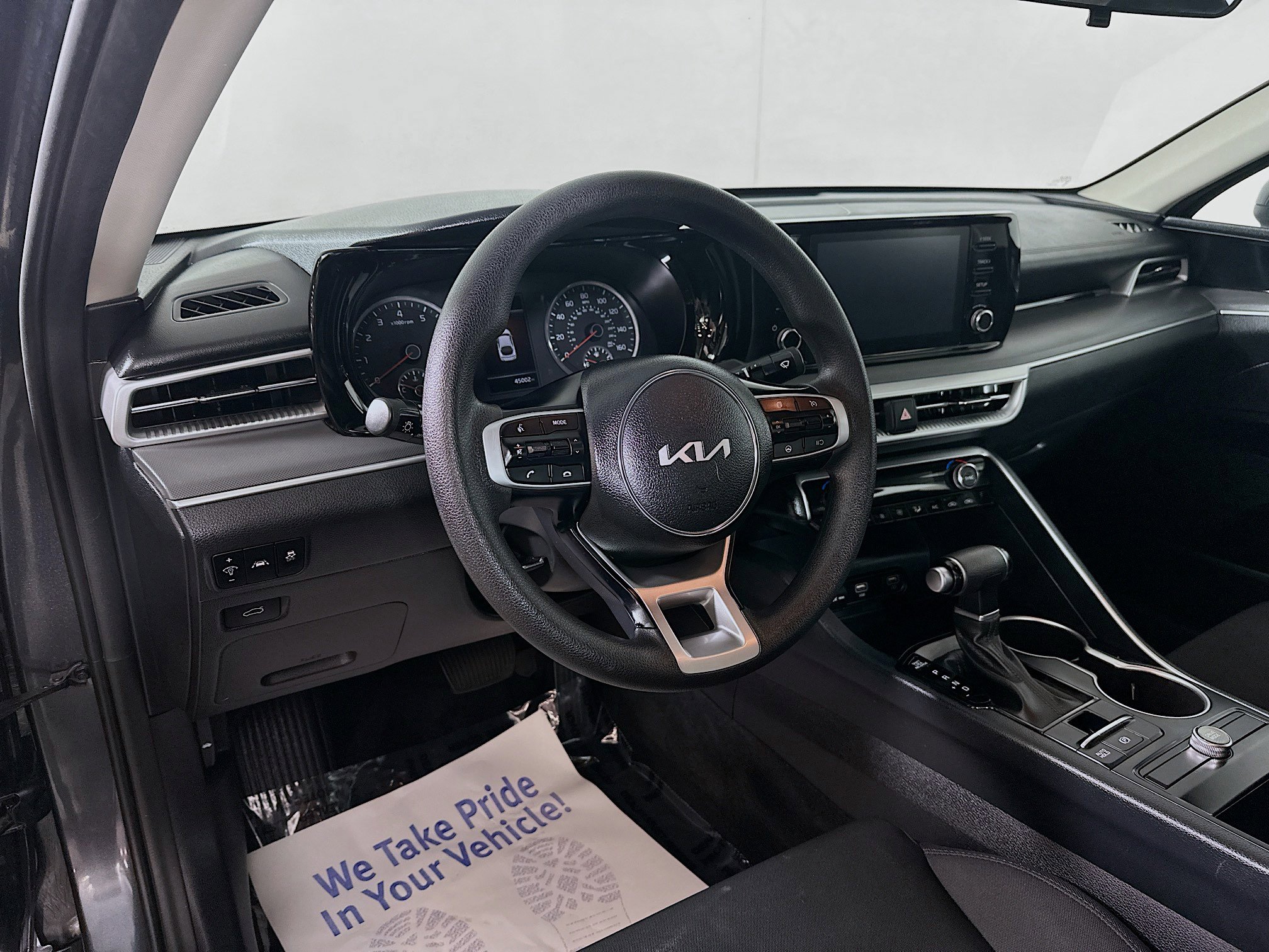 2023 Kia K5 LXS photo 9