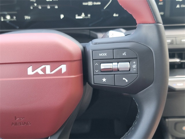 2025 Kia K4 GT-Line photo 25