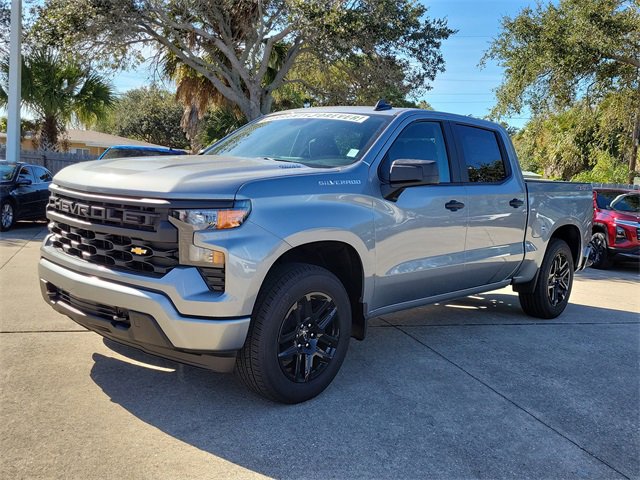 2026 Chevrolet Silverado 1500 Custom photo 3