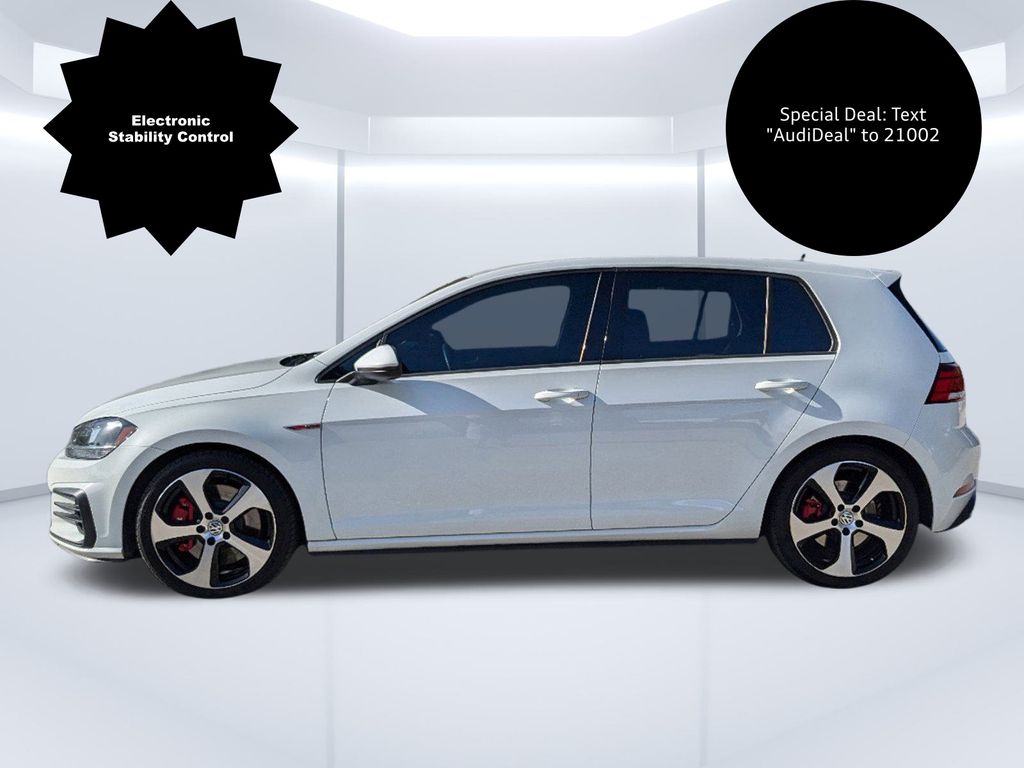 2019 Volkswagen Golf GTI S photo 3