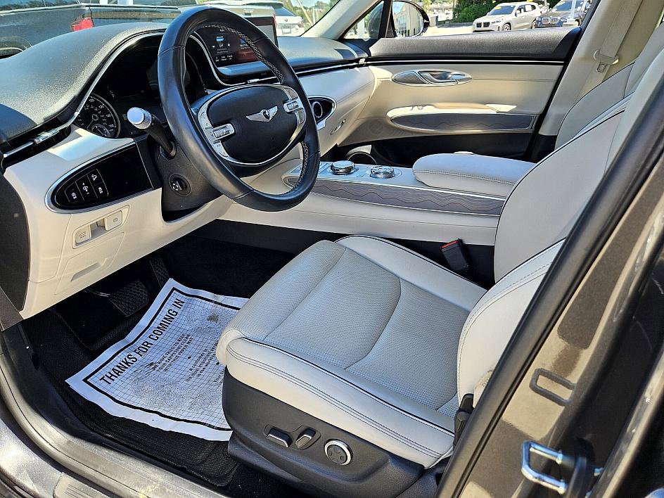 2023 Genesis GV70 2.5T photo 7