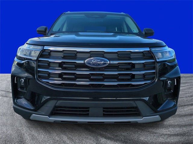 2025 Ford Explorer photo 6