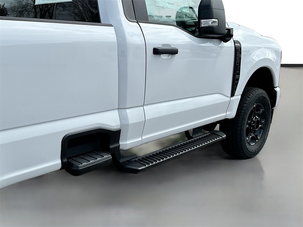 2024 Ford F-250 XL photo 16