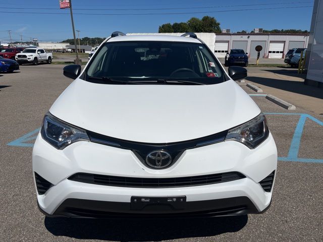 2017 Toyota RAV4 LE photo 2