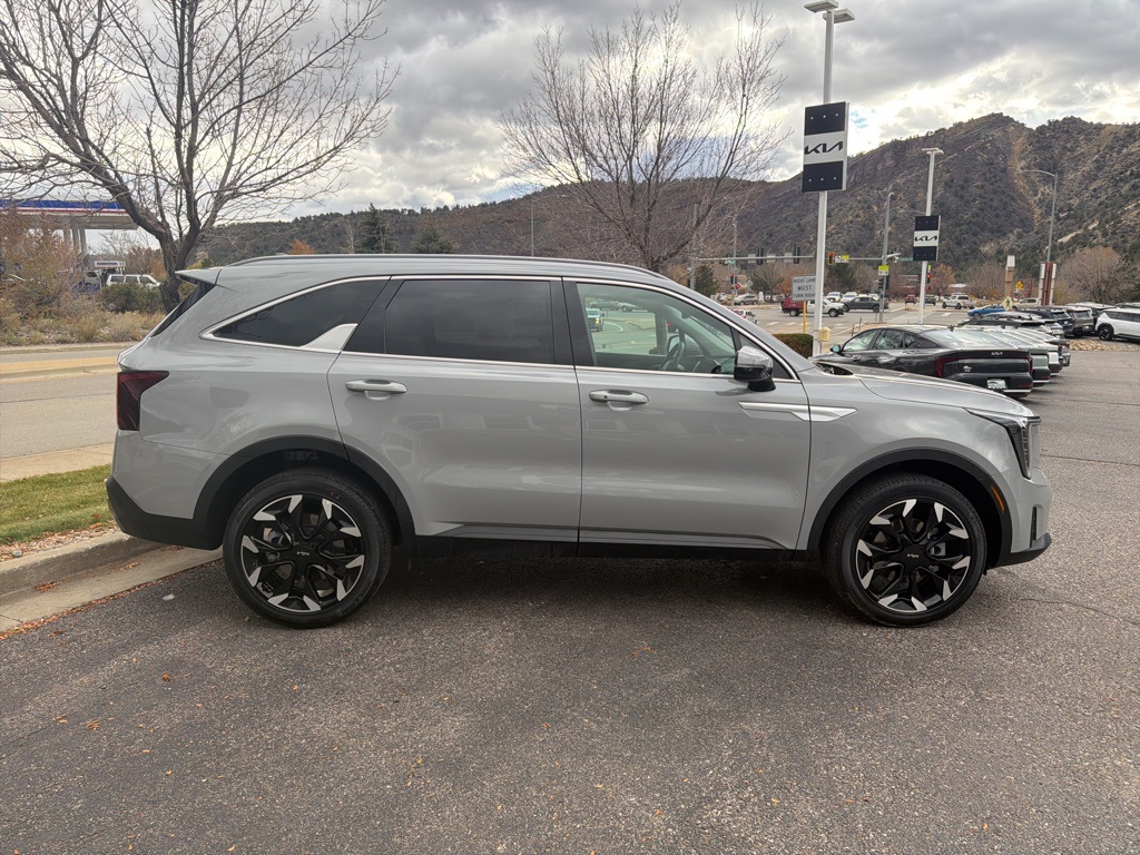2025 Kia Sorento X-Line EX photo 4