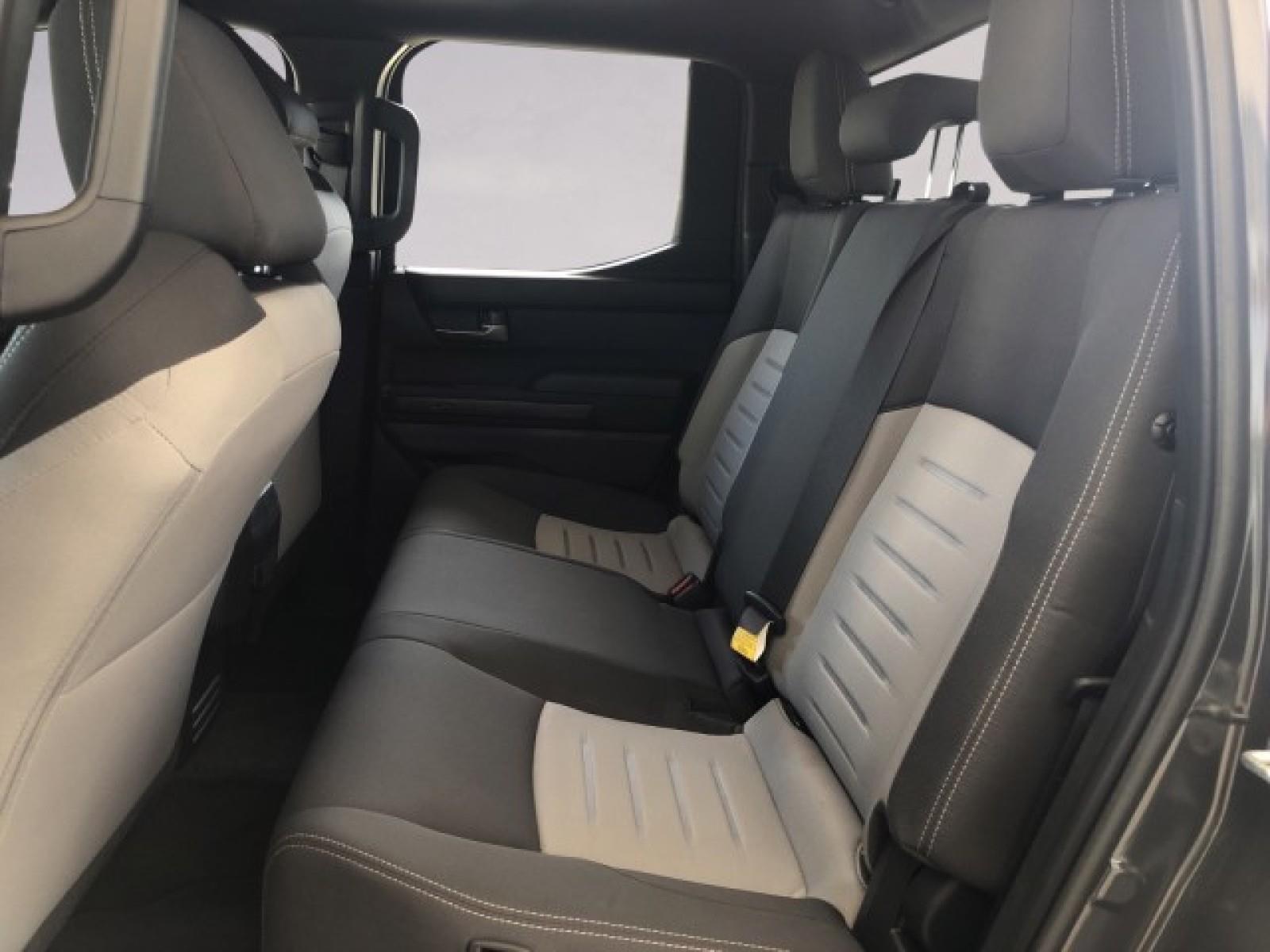 2024 Toyota Tacoma TRD Sport Double Cab photo 13