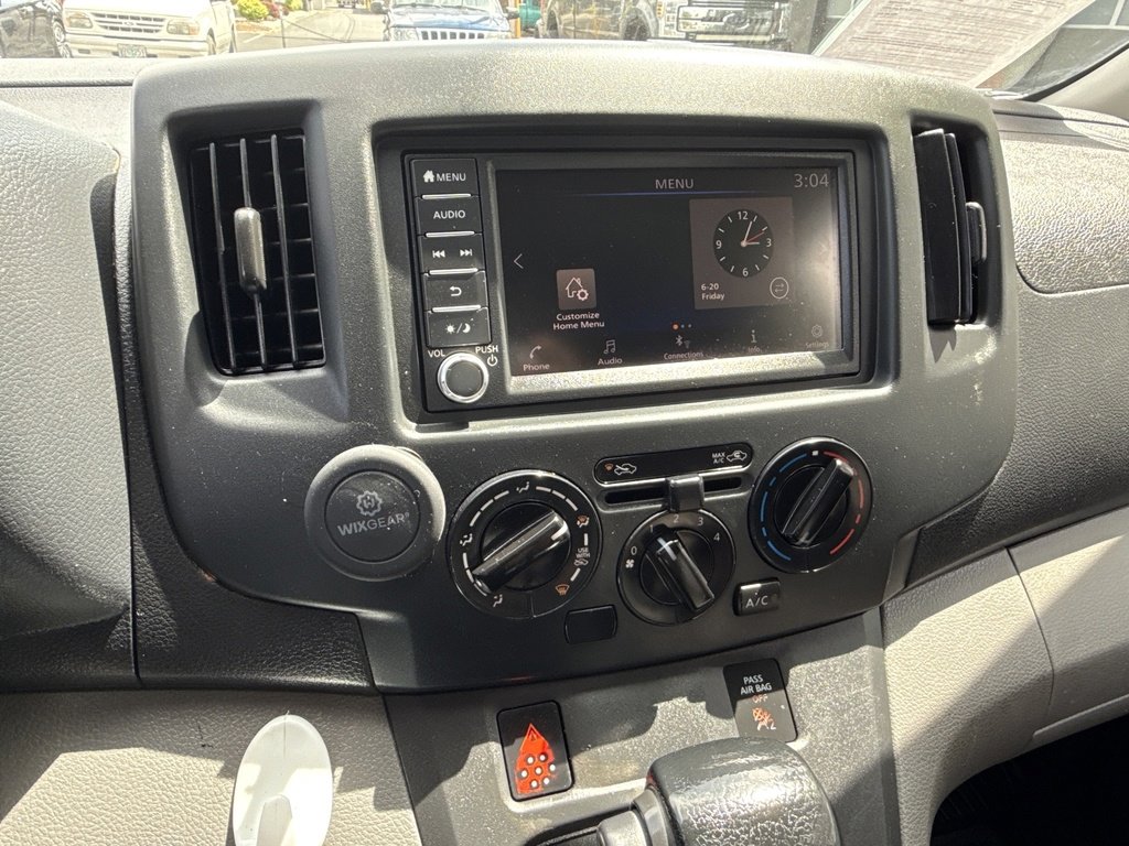 2021 Nissan NV200 S photo 9
