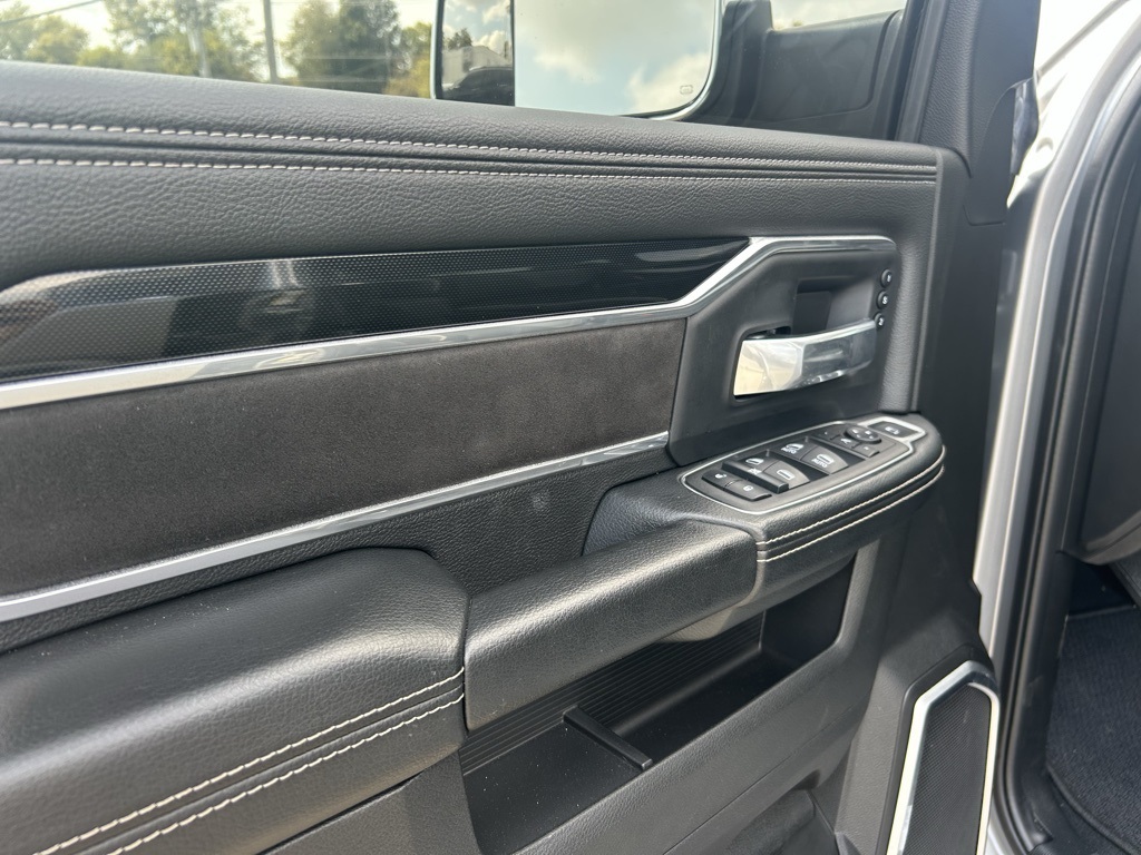 2022 Ram 2500 Laramie photo 9