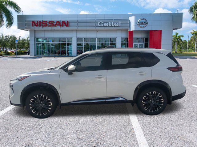2025 Nissan Rogue Platinum photo 4
