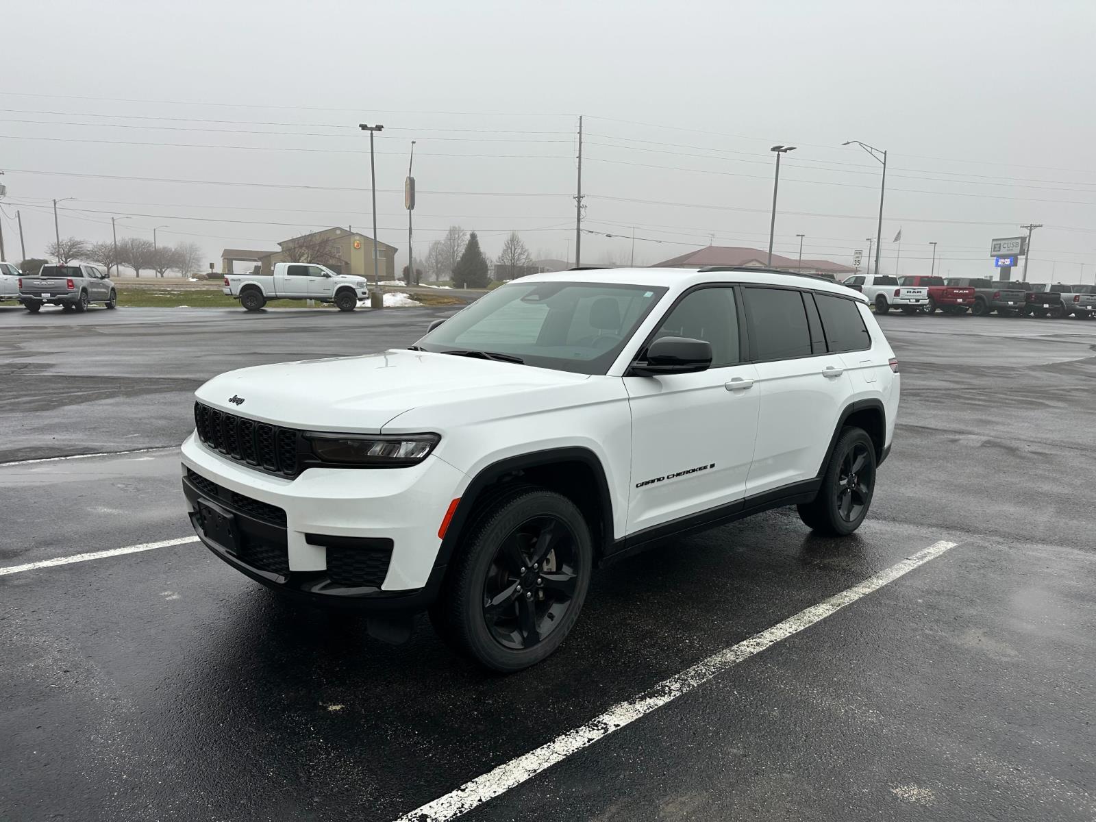 2023 Jeep Grand Cherokee L Altitude's photo