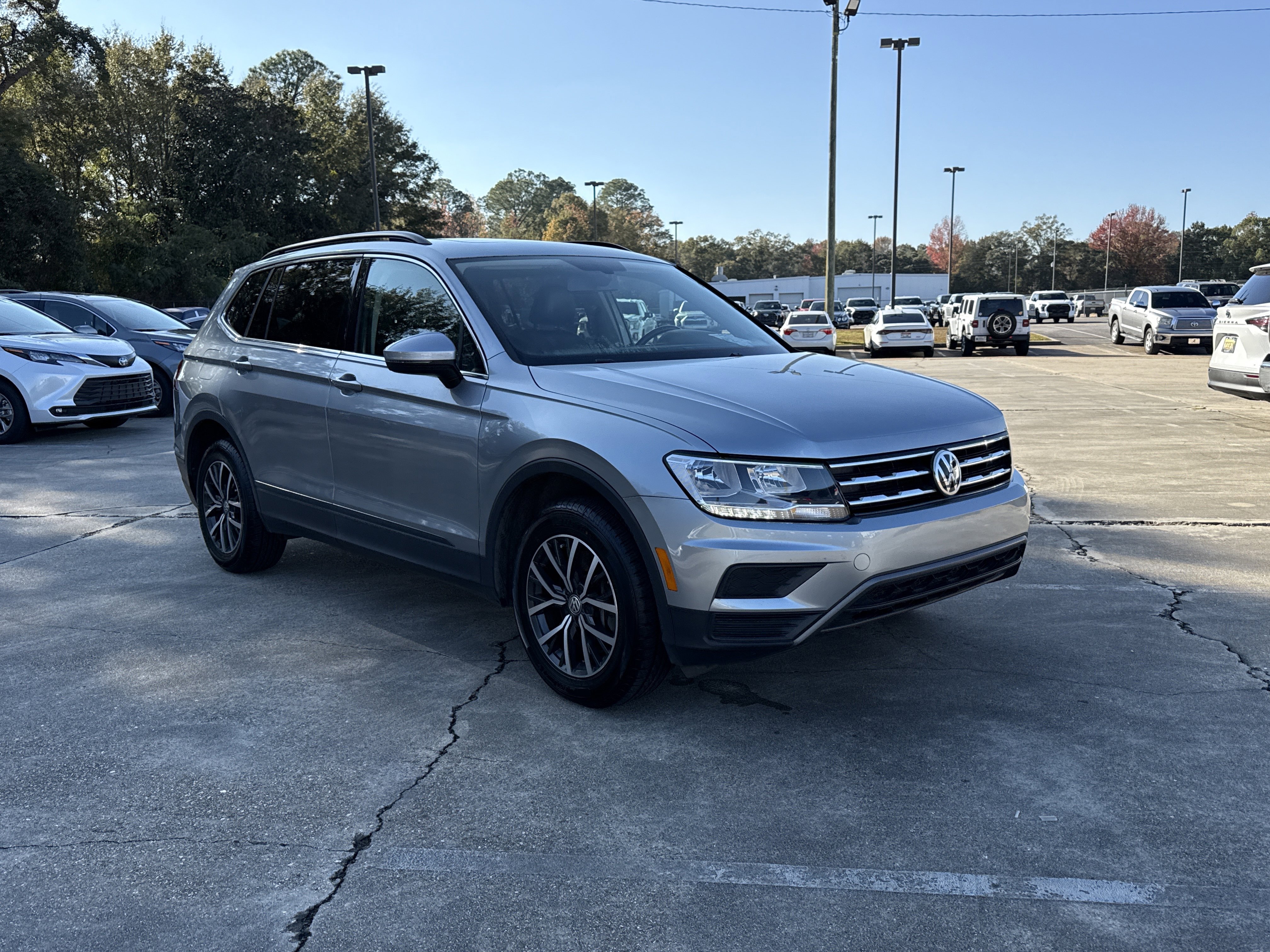 2019 Volkswagen Tiguan SE