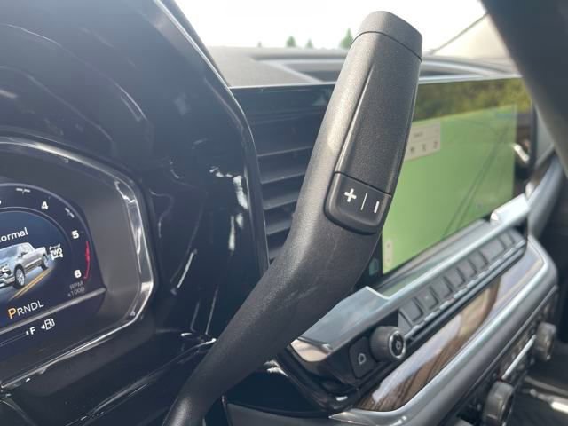 2025 Chevrolet Silverado 1500 LT photo 24