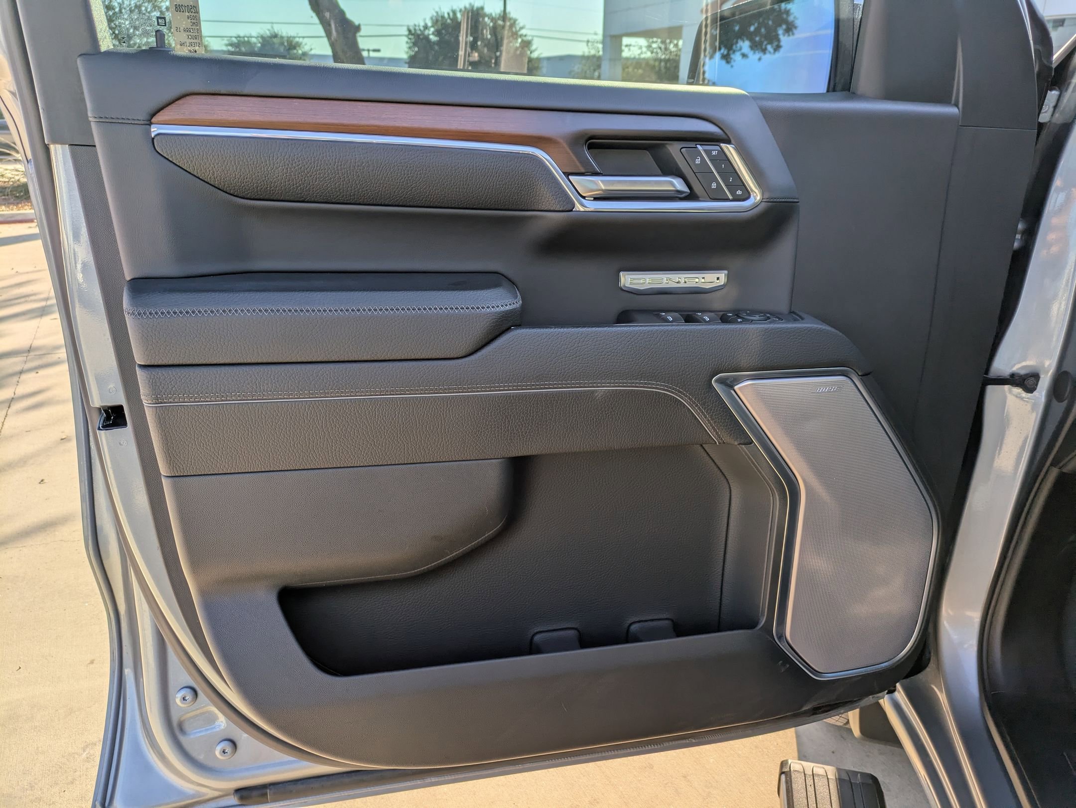 2024 Gmc Sierra 1500 Denali photo 10