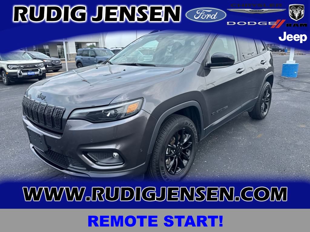 2023 Jeep Cherokee Altitude Lux's photo