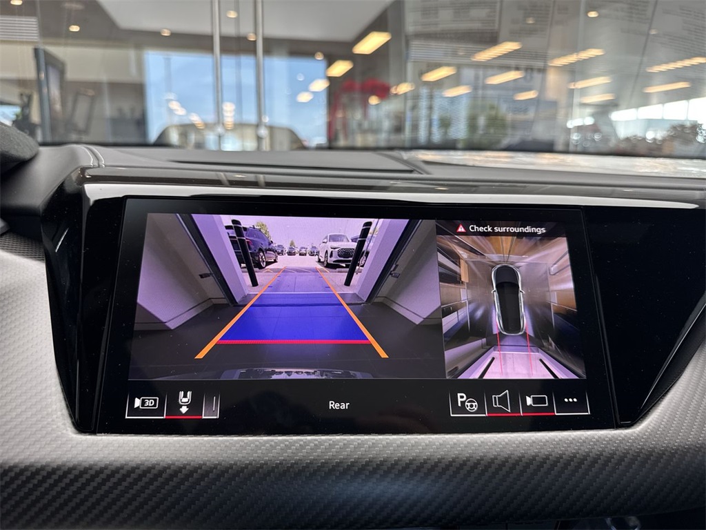 2025 Audi RS e-tron GT Base photo 17