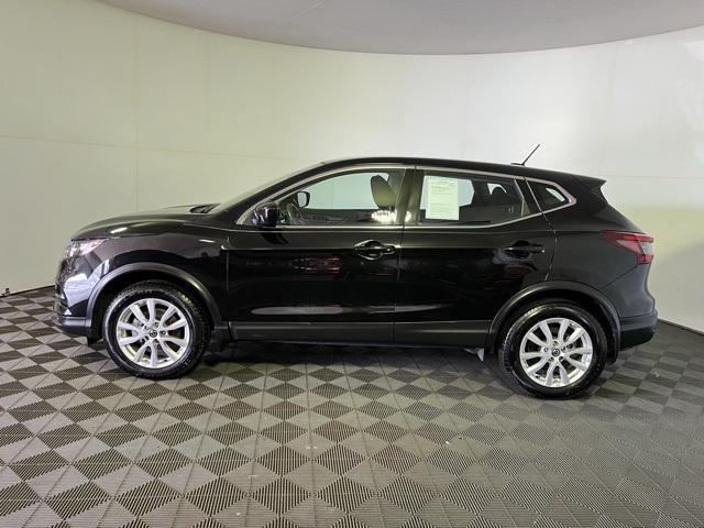 2022 Nissan Rogue Sport S photo 4
