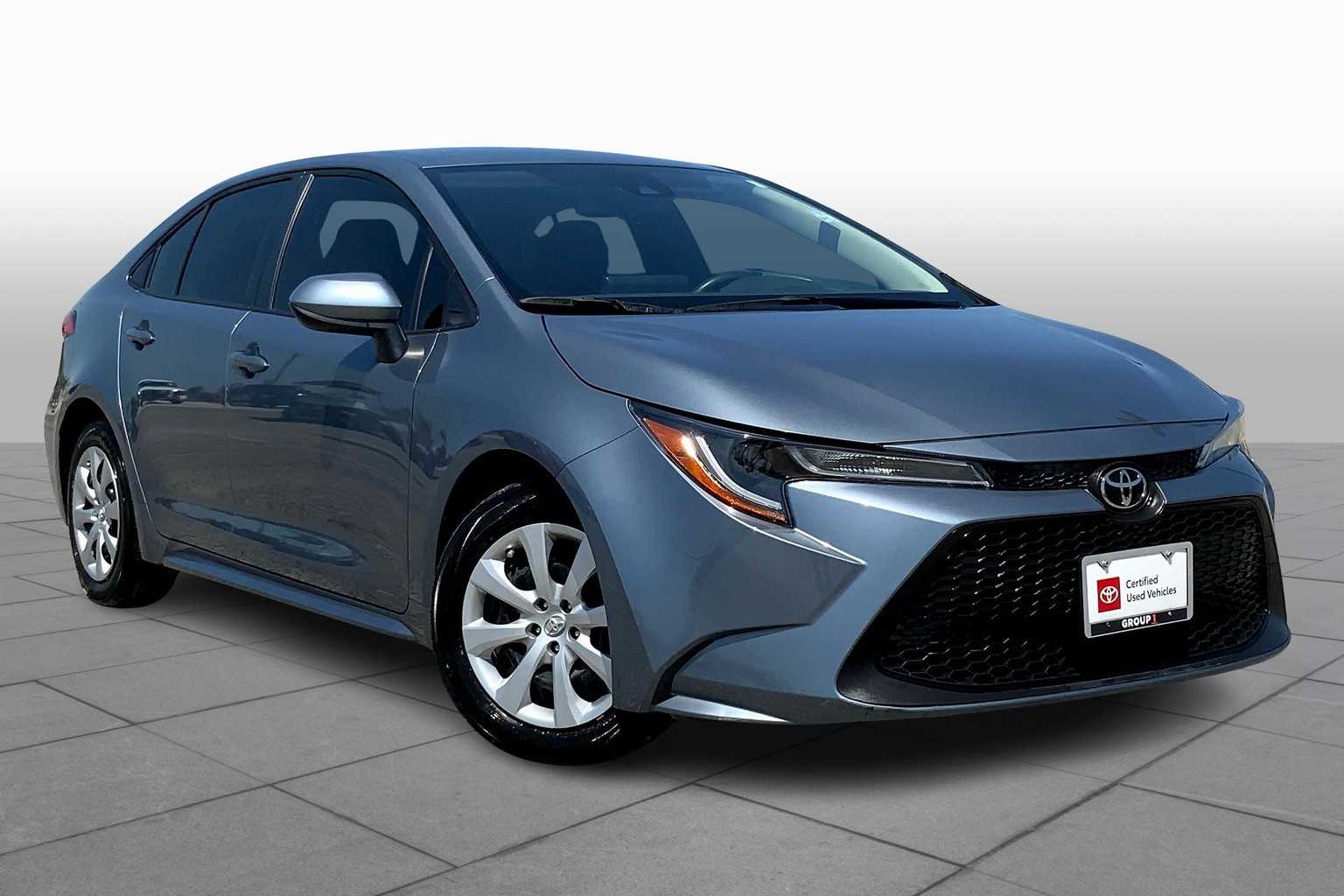 Used 2022 Toyota Corolla LE with VIN JTDEPMAE2N3004611 for sale in Northfield, Minnesota