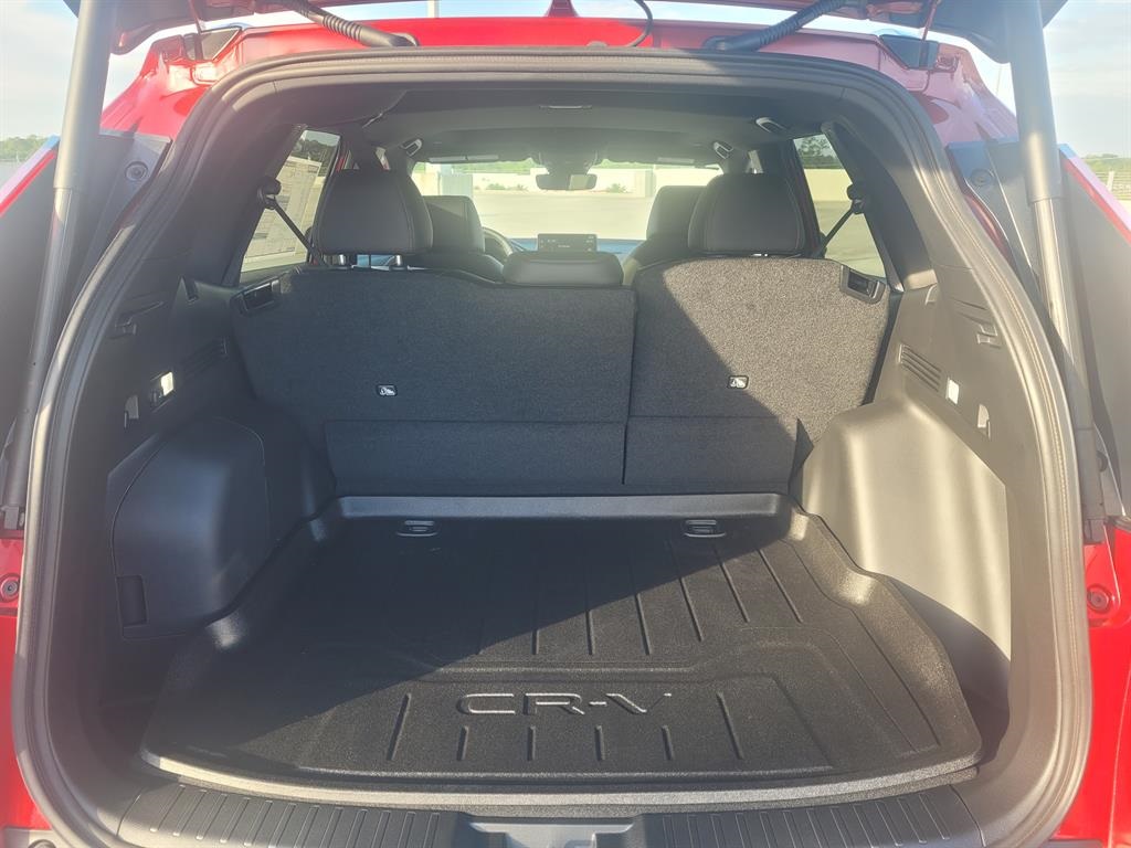 2026 Honda CR-V Hybrid Sport-L photo 16