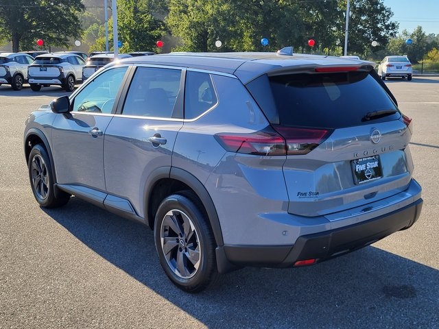 2026 Nissan Rogue SV photo 5