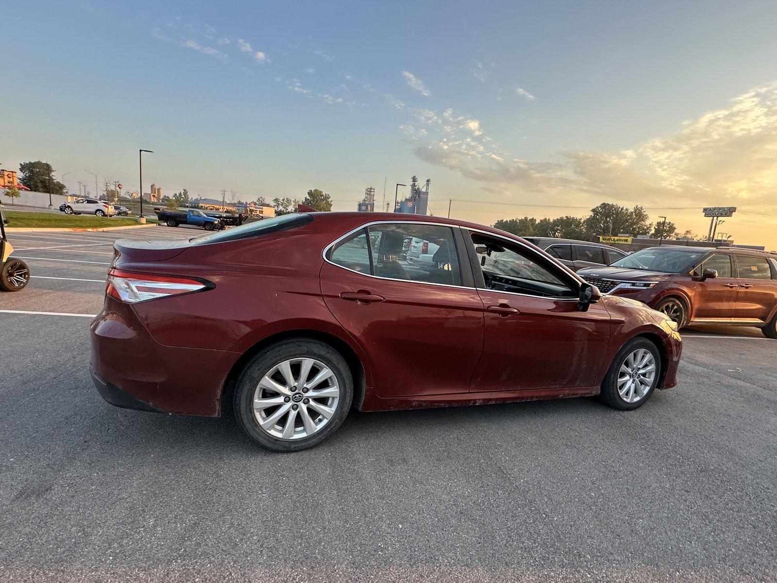 2020 Toyota Camry LE photo 2