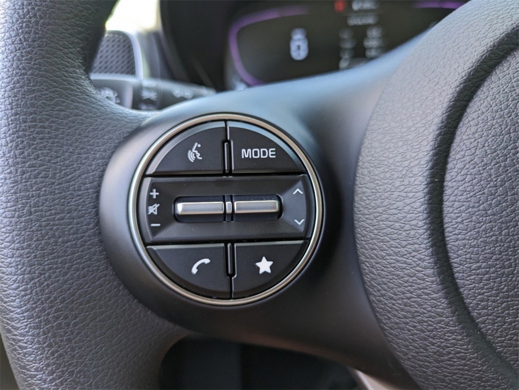 2025 Kia Soul LX photo 20