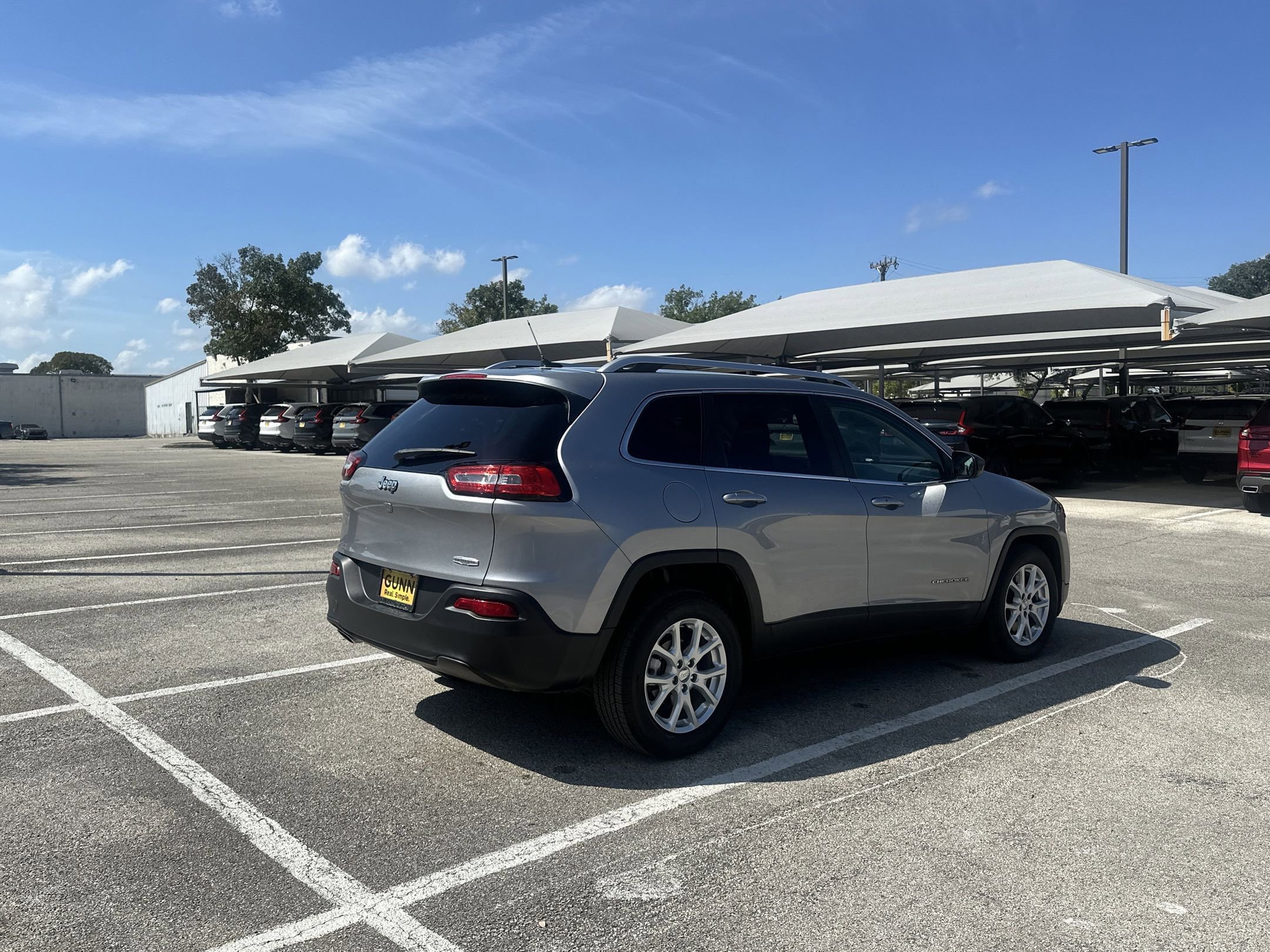2014 Jeep Cherokee Latitude photo 3