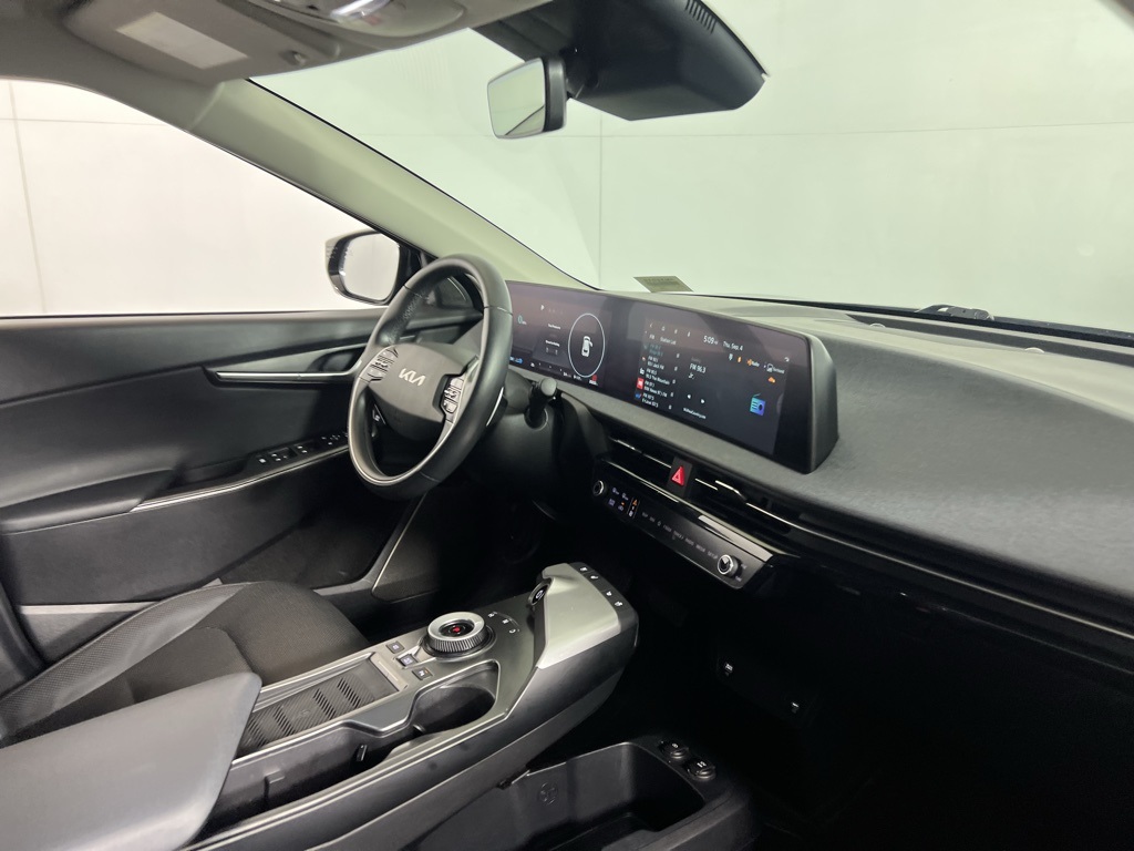 2022 Kia EV6 Light Wind GT-Line photo 27
