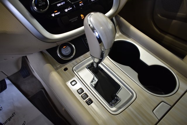 2015 Nissan Murano SL photo 19