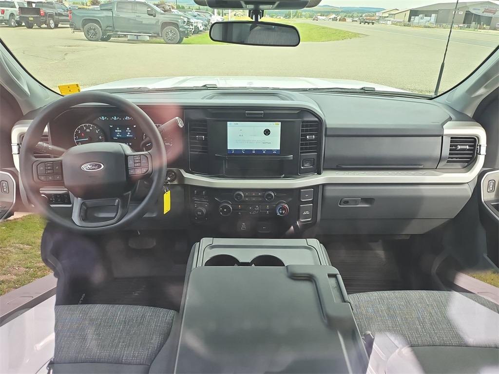 2025 Ford F-350 XLT photo 39