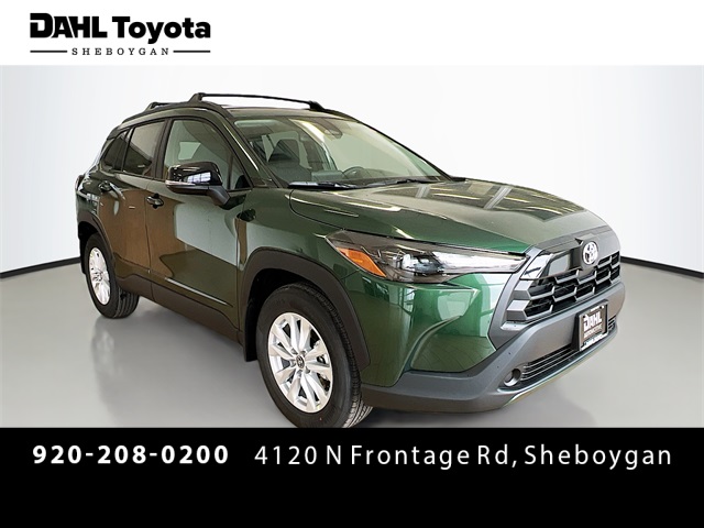 2026 Toyota Corolla Cross LE's photo