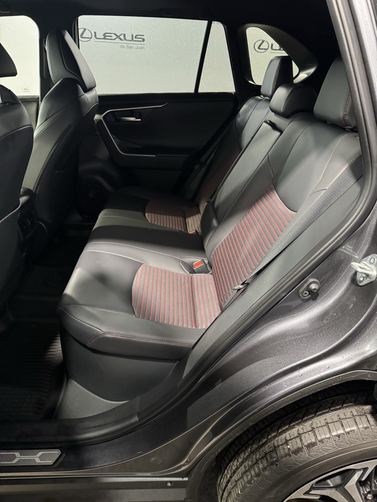 2025 Toyota RAV4 Hybrid XSE photo 27