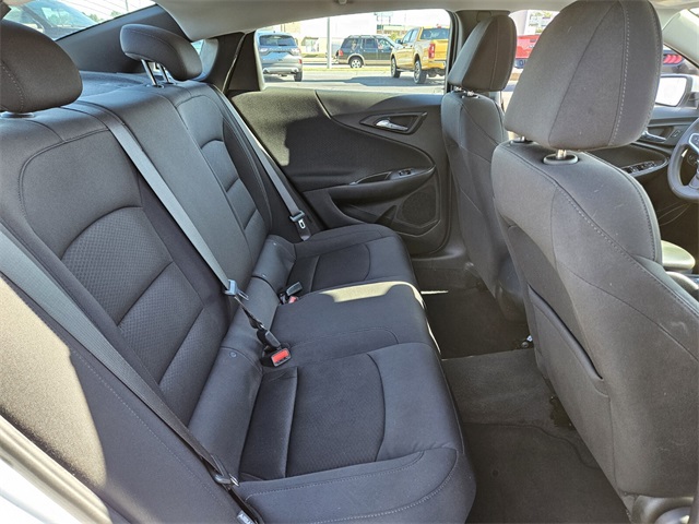 2023 Chevrolet Malibu LS photo 12