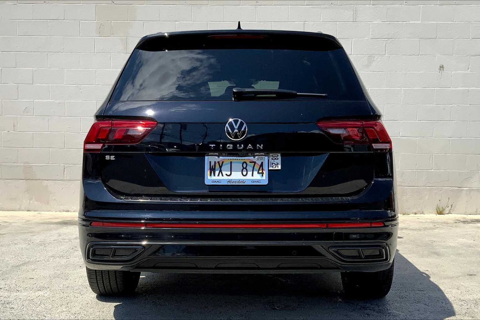 2024 Volkswagen Atlas SEL Premium R-Line photo 3