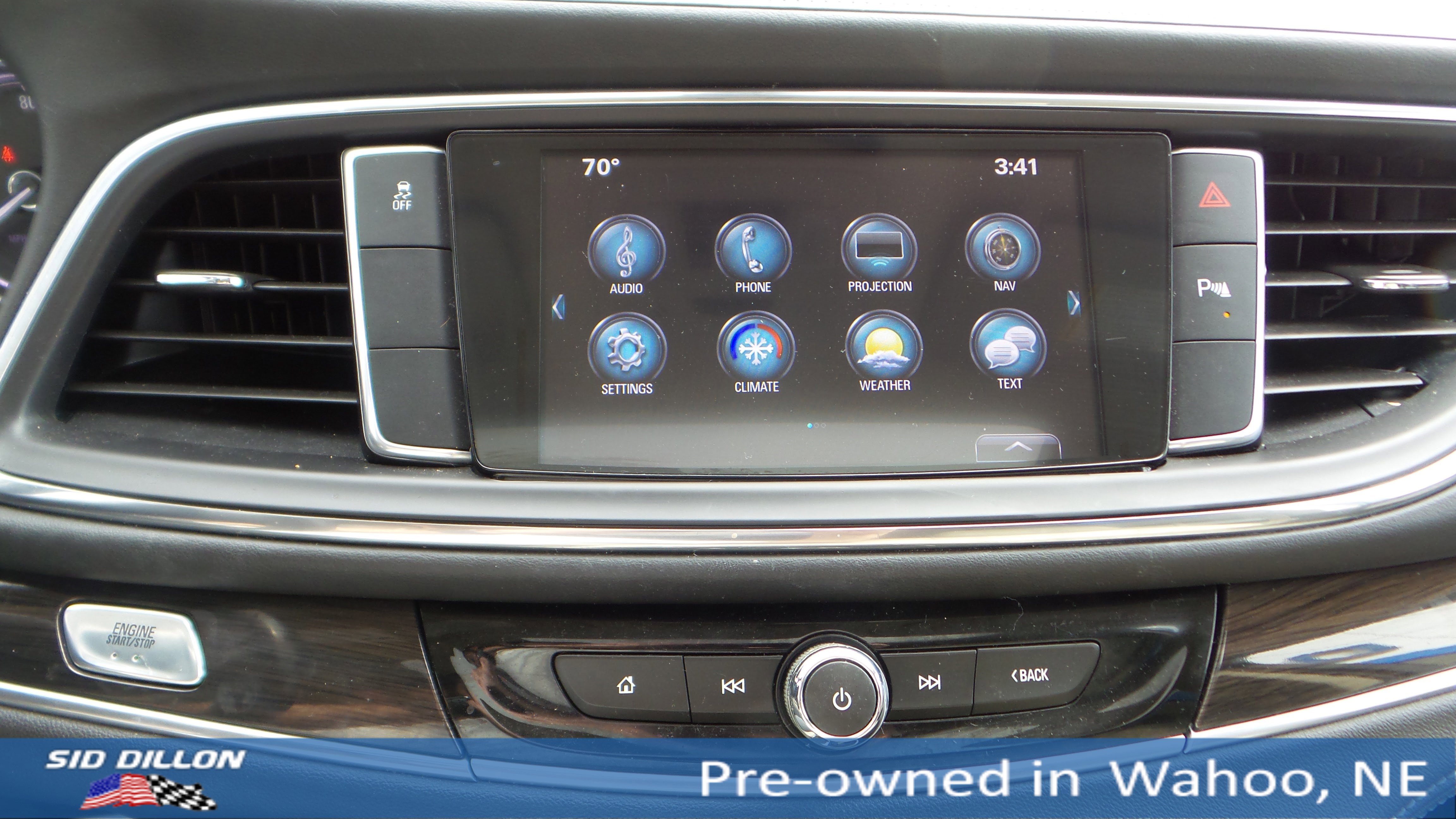 2018 Buick Enclave Essence photo 10