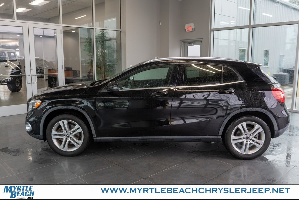 2020 Mercedes Benz GLA 250 photo 2
