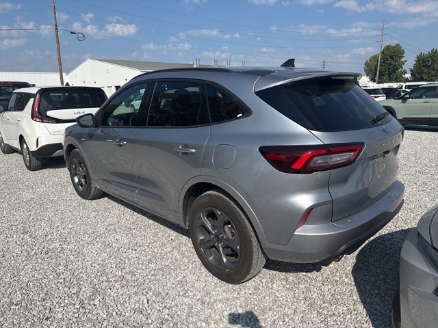 2024 Ford Escape ST-Line photo 3