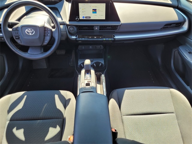 2024 Toyota Prius LE photo 11