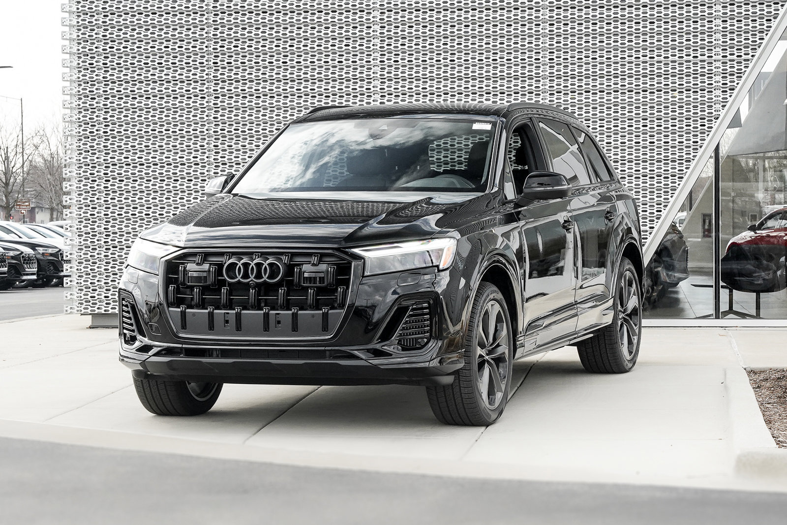 2025 Audi Q7 Premium Plus photo 4